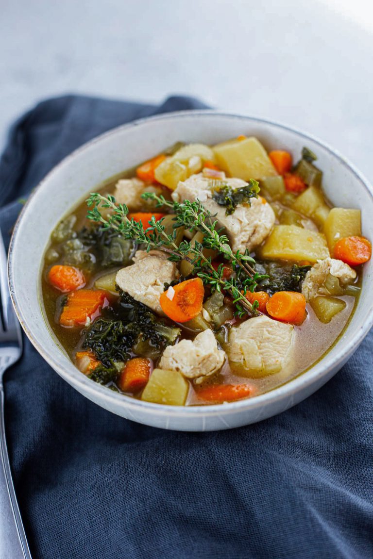 Paleo Chicken and Vegetable Soup - Macrostax